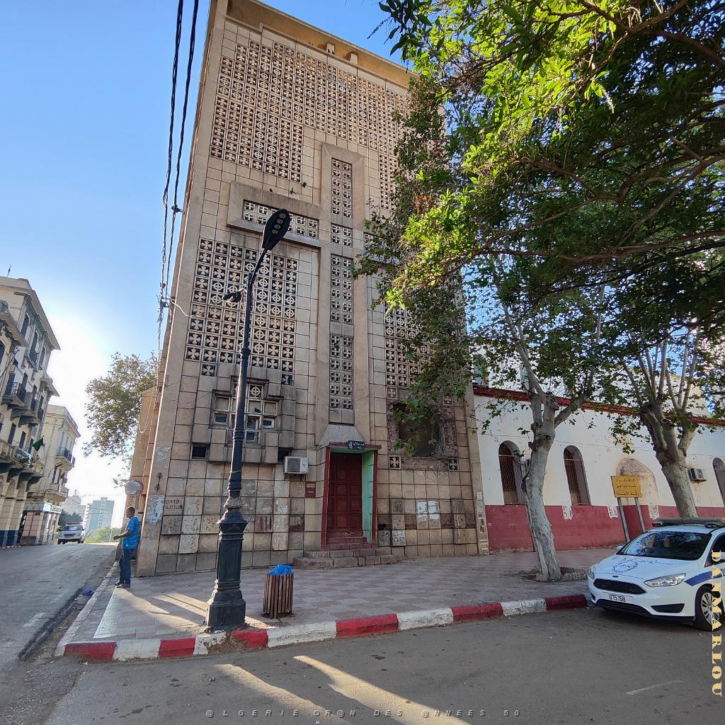 VOYAGE 20230929_172250 MOSTAGANEM ANCIENNE EGLISE ST-JEAN BAPTISTE AUJOURD'HUI MOSQUEE.jpg